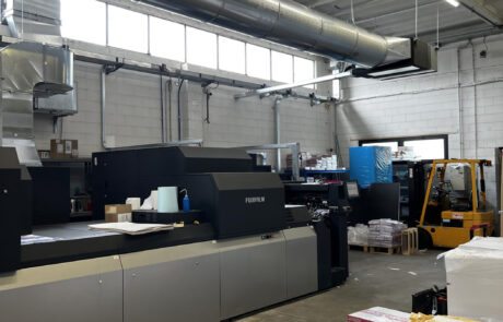 impianto canalizzato microforato Mitsubishi Electric da 55 kW visto lateralmente